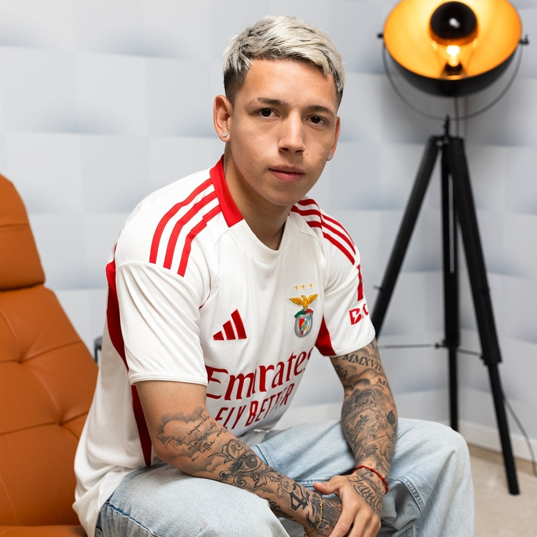 BENFICA III 25/26 HOMBRE (VERSIÓN JUGADOR)