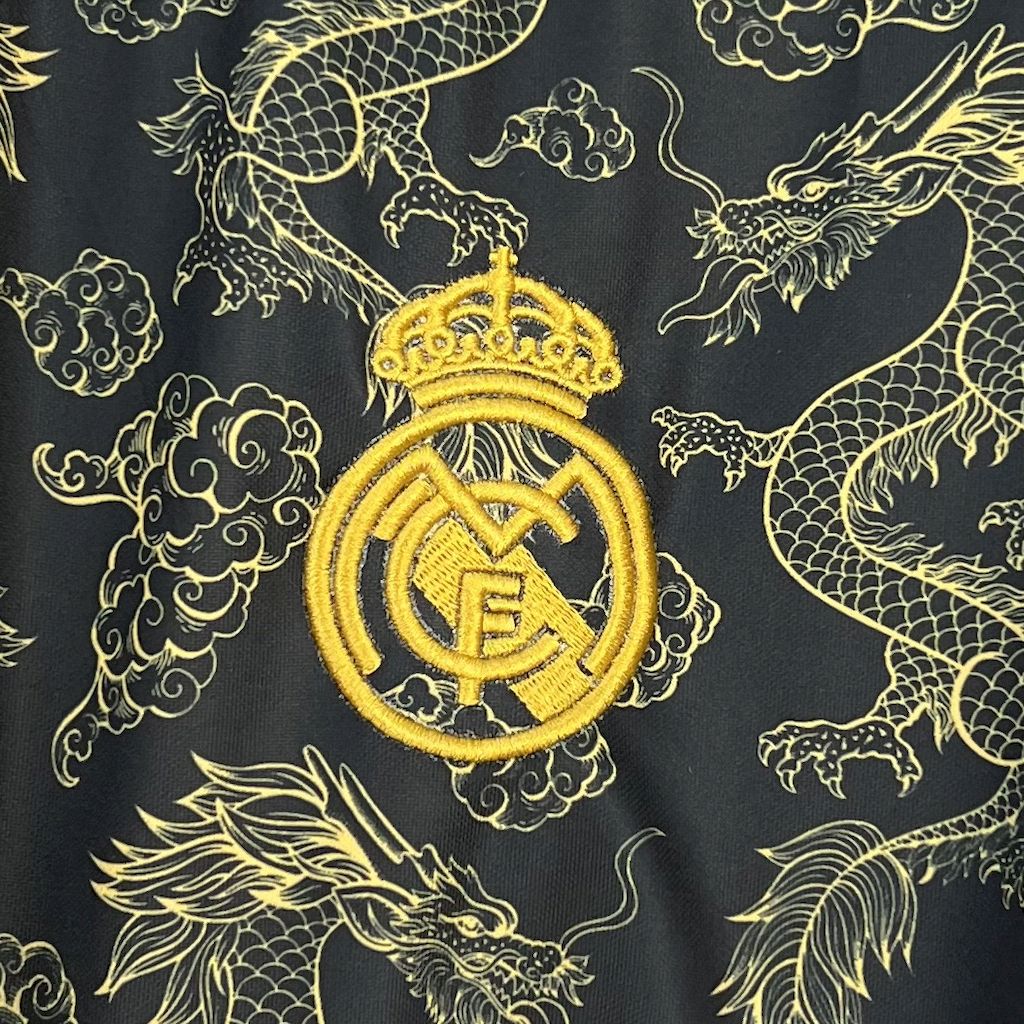REAL MADRID EDICIÓN ESPECIAL DORADO 25/26 HOMBRE