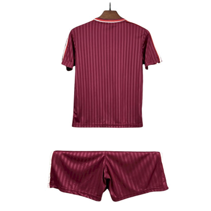 BAYERN MUNICH TERRACE ICONS 25/26 CONJUNTO INFANTIL