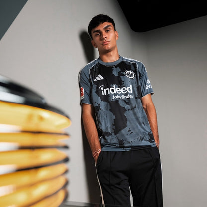 EINTRACHT FRANKFURT III 25/26 HOMBRE