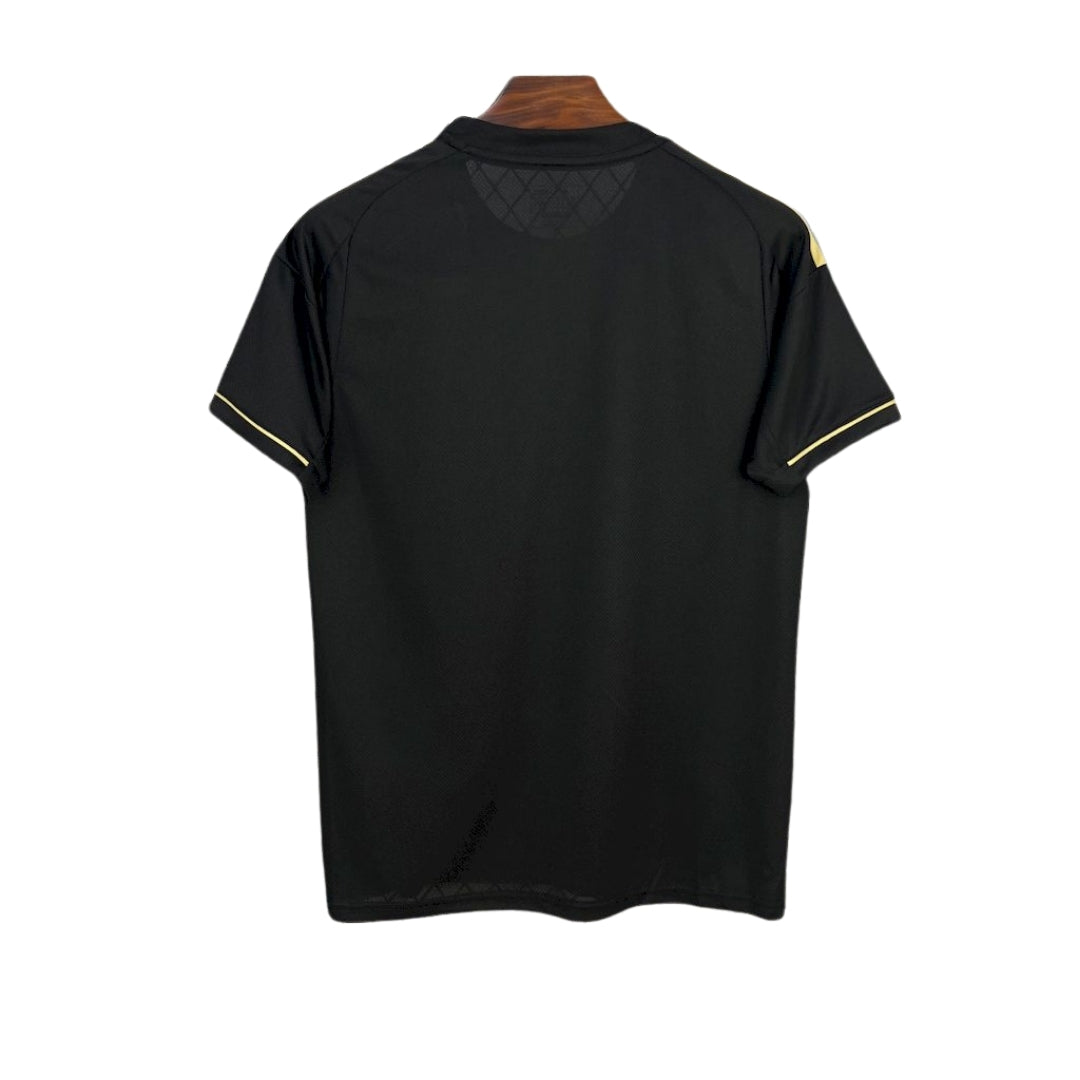 LIVERPOOL EDICIÓN ESPECIAL DORADO 25/26 HOMBRE